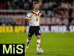 17.11.2025, Fussball WM-Qualifikation Europa 2025/26, 10.Spieltag,  Deutschland - Slowakei, in der Red-Bull-Arena Leipzig (Deutschland). Joshua Kimmich (Deutschland) am Ball 