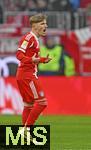 22.11.2025, Fussball Bundesliga 2025/2026, 11.Spieltag, FC Bayern Mnchen - SC Freiburg, in der Allianz-Arena Mnchen,  
Lennart Karl (FC Bayern Mnchen) jubelt.

