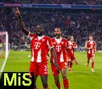 22.11.2025, Fussball Bundesliga 2025/2026, 11.Spieltag, FC Bayern Mnchen - SC Freiburg, in der Allianz-Arena Mnchen,  Torjubel, Dayot Upamecano (li, FC Bayern Mnchen), mit Jonathan Tah (FC Bayern Mnchen) 