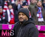 22.11.2025, Fussball Bundesliga 2025/2026, 11.Spieltag, FC Bayern Mnchen - SC Freiburg, in der Allianz-Arena Mnchen, Trainer Vincent Kompany (FC Bayern Mnchen) nachdenklich 