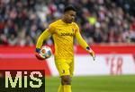 22.11.2025, Fussball Bundesliga 2025/2026, 11.Spieltag, FC Bayern Mnchen - SC Freiburg, in der Allianz-Arena Mnchen, Torwart Noah Atubolu (SC Freiburg) 