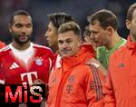 22.11.2025, Fussball Bundesliga 2025/2026, 11.Spieltag, FC Bayern Mnchen - SC Freiburg, in der Allianz-Arena Mnchen, Schlussjubel, Torwart Manuel Neuer (FC Bayern Mnchen) und Joshua Kimmich (FC Bayern Mnchen) mit Oberlippenbart.
