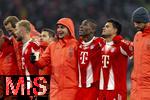 22.11.2025, Fussball Bundesliga 2025/2026, 11.Spieltag, FC Bayern Mnchen - SC Freiburg, in der Allianz-Arena Mnchen, Schlussjubel, Aleksandar Pavlovic (Bayern Mnchen), Nicolas Jackson (FC Bayern Mnchen), Luis Diaz (FC Bayern Mnchen) 