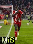 22.11.2025, Fussball Bundesliga 2025/2026, 11.Spieltag, FC Bayern Mnchen - SC Freiburg, in der Allianz-Arena Mnchen, Torjubel,  Dayot Upamecano (FC Bayern Mnchen)
