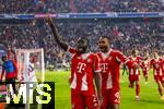 22.11.2025, Fussball Bundesliga 2025/2026, 11.Spieltag, FC Bayern Mnchen - SC Freiburg, in der Allianz-Arena Mnchen, Torjubel, v.li: Dayot Upamecano (FC Bayern Mnchen) mit Jonathan Tah (FC Bayern Mnchen) 