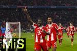 22.11.2025, Fussball Bundesliga 2025/2026, 11.Spieltag, FC Bayern Mnchen - SC Freiburg, in der Allianz-Arena Mnchen, Torjubel, v.li: Dayot Upamecano (FC Bayern Mnchen) mit Jonathan Tah (FC Bayern Mnchen) 