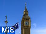 26.11.2025,  London (England), Demonstrationen in der Millionenmetropole, unter anderem gegen den Brexit. Hier hngt eine Europische Flagge in der Nhe des Big Ben Turmes.