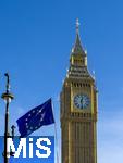 26.11.2025,  London (England), Demonstrationen in der Millionenmetropole, unter anderem gegen den Brexit. Hier hngt eine Europische Flagge in der Nhe des Big Ben Turmes.