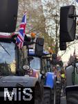 26.11.2025,  London (England), in der Millionenmetropole demonstrieren heute hunderte Bauern mit ihren groen Traktoren gegen die Britische Regierung unter Keir Starmer (Premierminister des Vereinigten Knigreiches), der die Erbschaftssteuer fr Landwirte wieder eingefhrt hat.
