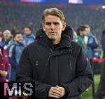 26.11.2025,  Fussball UEFA Championsleague 2025/2026: Vorrunde 5.Spieltag, FC Arsenal - FC Bayern Mnchen, im Emirates-Stadion London (England) 
  Sportdirektor Christoph Freund (Bayern Mnchen) 

