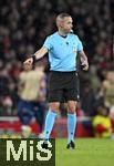 26.11.2025,  Fussball UEFA Championsleague 2025/2026: Vorrunde 5.Spieltag, FC Arsenal - FC Bayern Mnchen, im Emirates-Stadion London (England) Schiedsrichter Marco Guida (Italien) pfeift.
  

