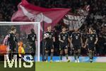 26.11.2025,  Fussball UEFA Championsleague 2025/2026: Vorrunde 5.Spieltag, FC Arsenal - FC Bayern Mnchen, im Emirates-Stadion London (England), Frust nach einem Gegentor bei Lennart Karl (FC Bayern Mnchen), Dayot Upamecano (FC Bayern Mnchen), Joshua Kimmich (FC Bayern Mnchen), Aleksandar Pavlovic (Bayern Mnchen) , Jonathan Tah (FC Bayern Mnchen), Harry Kane (FC Bayern Mnchen).