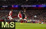 26.11.2025,  Fussball UEFA Championsleague 2025/2026: Vorrunde 5.Spieltag, FC Arsenal - FC Bayern Mnchen, im Emirates-Stadion London (England), Ausgleichstreffer zum 1:1 vom Lennart Karl (FC Bayern Mnchen) 