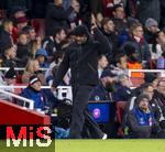 26.11.2025,  Fussball UEFA Championsleague 2025/2026: Vorrunde 5.Spieltag, FC Arsenal - FC Bayern Mnchen, im Emirates-Stadion London (England), Trainer Vincent Kompany (FC Bayern Mnchen) in Rage 
