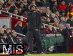 26.11.2025,  Fussball UEFA Championsleague 2025/2026: Vorrunde 5.Spieltag, FC Arsenal - FC Bayern Mnchen, im Emirates-Stadion London (England), Trainer Vincent Kompany (FC Bayern Mnchen) nachdenklich 