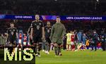 26.11.2025,  Fussball UEFA Championsleague 2025/2026: Vorrunde 5.Spieltag, FC Arsenal - FC Bayern Mnchen, im Emirates-Stadion London (England), Harry Kane (FC Bayern Mnchen), Joshua Kimmich (FC Bayern Mnchen) nach dem Spiel frustriert.