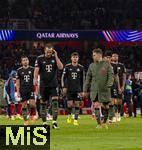 26.11.2025,  Fussball UEFA Championsleague 2025/2026: Vorrunde 5.Spieltag, FC Arsenal - FC Bayern Mnchen, im Emirates-Stadion London (England), Harry Kane (FC Bayern Mnchen), Joshua Kimmich (FC Bayern Mnchen) nach dem Spiel frustriert.