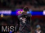 26.11.2025,  Fussball UEFA Championsleague 2025/2026: Vorrunde 5.Spieltag, FC Arsenal - FC Bayern Mnchen, im Emirates-Stadion London (England), Michael Olise (FC Bayern Mnchen) nachdenklich.