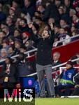 26.11.2025,  Fussball UEFA Championsleague 2025/2026: Vorrunde 5.Spieltag, FC Arsenal - FC Bayern Mnchen, im Emirates-Stadion London (England), Trainer Mikel Arteta (FC Arsenal) unzufrieden.