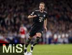 26.11.2025,  Fussball UEFA Championsleague 2025/2026: Vorrunde 5.Spieltag, FC Arsenal - FC Bayern Mnchen, im Emirates-Stadion London (England), Harry Kane (FC Bayern Mnchen) spurtet,