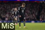 26.11.2025,  Fussball UEFA Championsleague 2025/2026: Vorrunde 5.Spieltag, FC Arsenal - FC Bayern M�nchen, im Emirates-Stadion London (England), Lennart Karl (FC Bayern M�nchen) nachdenklich 