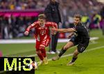 29.11.2025, Fussball Bundesliga 2025/2026, 12.Spieltag, FC Bayern Mnchen - FC St. Pauli, in der Allianz-Arena Mnchen, Lennart Karl (FC Bayern Mnchen) am Ball gegen Lars Ritzka (FC St. Pauli) 