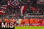 29.11.2025, Fussball Bundesliga 2025/2026, 12.Spieltag, FC Bayern M�nchen - FC St. Pauli, in der Allianz-Arena M�nchen, Schlussjubel der Bayernspieler bei ihren Fans 