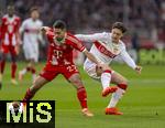 06.12.2025, Fussball Bundesliga 2025/2026, 13.Spieltag, VfB Stuttgart - FC Bayern M�nchen, in der MHP-Arena Stuttgart, v.li: Raphael Guerreiro (FC Bayern M�nchen) gegen Angelo Stiller (Stuttgart) 