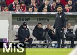 06.12.2025, Fussball Bundesliga 2025/2026, 13.Spieltag, VfB Stuttgart - FC Bayern M�nchen, in der MHP-Arena Stuttgart, Trainer Sebastian Hoene� (Stuttgart) nachdenklich 