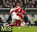 06.12.2025, Fussball Bundesliga 2025/2026, 13.Spieltag, VfB Stuttgart - FC Bayern M�nchen, in der MHP-Arena Stuttgart, re: Dayot Upamecano (FC Bayern M�nchen) 