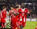 06.12.2025, Fussball Bundesliga 2025/2026, 13.Spieltag, VfB Stuttgart - FC Bayern M�nchen, in der MHP-Arena Stuttgart, Torjubel Dayot Upamecano (FC Bayern M�nchen) 