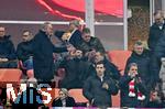 14.12.2025, Fussball Bundesliga 2025/2026, 14.Spieltag, FC Bayern M�nchen - 1.FSV Mainz 05, in der Allianz-Arena M�nchen,  Seltener Gast auf der Ehrentrib�ne, Ex-Bayernspieler Thomas M�ller, mit Ex-Vorstandsvorsitzender Karl-Heinz Rummenigge (FC Bayern M�nchen) und Sportvorstand Max Eberl (Bayern M�nchen).


