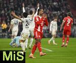 14.12.2025, Fussball Bundesliga 2025/2026, 14.Spieltag, FC Bayern M�nchen - 1.FSV Mainz 05, in der Allianz-Arena M�nchen,  Frust bei Serge Gnabry (FC Bayern M�nchen) 


