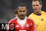 14.12.2025, Fussball Bundesliga 2025/2026, 14.Spieltag, FC Bayern M�nchen - 1.FSV Mainz 05, in der Allianz-Arena M�nchen,  Serge Gnabry (FC Bayern M�nchen) nachdenklich 


