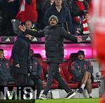 14.12.2025, Fussball Bundesliga 2025/2026, 14.Spieltag, FC Bayern M�nchen - 1.FSV Mainz 05, in der Allianz-Arena M�nchen,  Trainer Vincent Kompany (FC Bayern M�nchen) ratlos 


