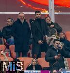 14.12.2025, Fussball Bundesliga 2025/2026, 14.Spieltag, FC Bayern M�nchen - 1.FSV Mainz 05, in der Allianz-Arena M�nchen, Zu Besuch aus Vanouver (Kanada) ist Ex-Bayernspieler Thomas M�ller auf der VIP-Trib�ne mit Ex-Vorstandsvorsitzender Karl-Heinz Rummenigge (FC Bayern M�nchen), Sportvorstand Max Eberl (Bayern M�nchen), 