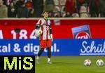 21.12.2025, Fussball Bundesliga 2025/2026, 15.Spieltag, 1.FC Heidenheim - FC Bayern M�nchen, in der Voith-Arena Heidenheim. Torwart Jannis B�rtl (Bayern M�nchen) 