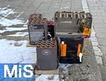 03.01..2026, Bad W�rishofen, Unterallg�u. Neben einer �ffentlichen Stra�e liegen nach Neujahr noch die Reste der abgebrannten Feuerwerksk�rper, der M�ll wurde noch nicht entsorgt.