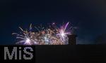 01.01..2026, Bad W�rishofen, Unterallg�u. Silvesterfeuerwerk �ber den D�chern der Stadt.