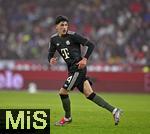 06.01.2026, Fussball 1. Bundesliga 2025/2026, Testspiel: RB Salzburg - FC Bayern M�nchen, in der Red Bull Arena Salzburg.  Deniz Ofli (FC Bayern M�nchen) spurtet.