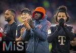 06.01.2026, Fussball 1. Bundesliga 2025/2026, Testspiel: RB Salzburg - FC Bayern M�nchen, in der Red Bull Arena Salzburg (�sterreich), v.li: Jonathan Tah (FC Bayern M�nchen), Min-jae Kim (Bayern M�nchen, Minjae Kim), Dayot Upamecano (FC Bayern M�nchen) Serge Gnabry (FC Bayern M�nchen) nach dem Spiel 