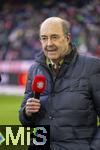 06.01.2026, Fussball 1. Bundesliga 2025/2026, Testspiel: RB Salzburg - FC Bayern M�nchen, in der Red Bull Arena Salzburg (�sterreich),  TV-Moderator Fritz von Thurn und Taxis am Mikrofon von FC Bayern TV.