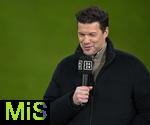 11.01.2026, Fussball Bundesliga 2025/2026, 16.Spieltag, FC Bayern M�nchen - VfL Wolfsburg, in der Allianz-Arena M�nchen,  TV Experte Michael Ballack am Mikrofon.



