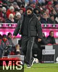 11.01.2026, Fussball Bundesliga 2025/2026, 16.Spieltag, FC Bayern M�nchen - VfL Wolfsburg, in der Allianz-Arena M�nchen,  Trainer Vincent Kompany (FC Bayern M�nchen) ist unzufrieden


