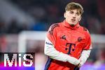 14.01.2026, Fussball 1. Bundesliga 2025/2026, 17. Spieltag, 1.FC K�ln - FC Bayern M�nchen, im Rhein-Energie-Stadion K�ln. Lennart Karl (FC Bayern M�nchen)