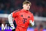 14.01.2026, Fussball 1. Bundesliga 2025/2026, 17. Spieltag, 1.FC K�ln - FC Bayern M�nchen, im Rhein-Energie-Stadion K�ln. Lennart Karl (FC Bayern M�nchen)