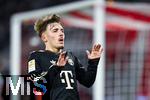 14.01.2026, Fussball 1. Bundesliga 2025/2026, 17. Spieltag, 1.FC K�ln - FC Bayern M�nchen, im Rhein-Energie-Stadion K�ln. Lennart Karl (FC Bayern M�nchen) freut sich �ber das Tor zum 1:3, 