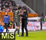 15.01.2026, Fussball 1. Bundesliga 2025/2026, 17.Spieltag, FC Augsburg - 1.FC Union Berlin, in der WWK-Arena Augsburg. v.li: Diogo Leite (Union Berlin) mit Trainer Steffen Baumgart (Union Berlin) 