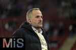 15.01.2026, Fussball 1. Bundesliga 2025/2026, 17.Spieltag, FC Augsburg - 1.FC Union Berlin, in der WWK-Arena Augsburg. Trainer Manuel Baum (FC Augsburg) nachdenklich 