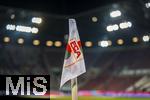 15.01.2026, Fussball 1. Bundesliga 2025/2026, 17.Spieltag, FC Augsburg - 1.FC Union Berlin, in der WWK-Arena Augsburg. Eckfahne mit FCA-Vereinslogo im Flutlicht,
